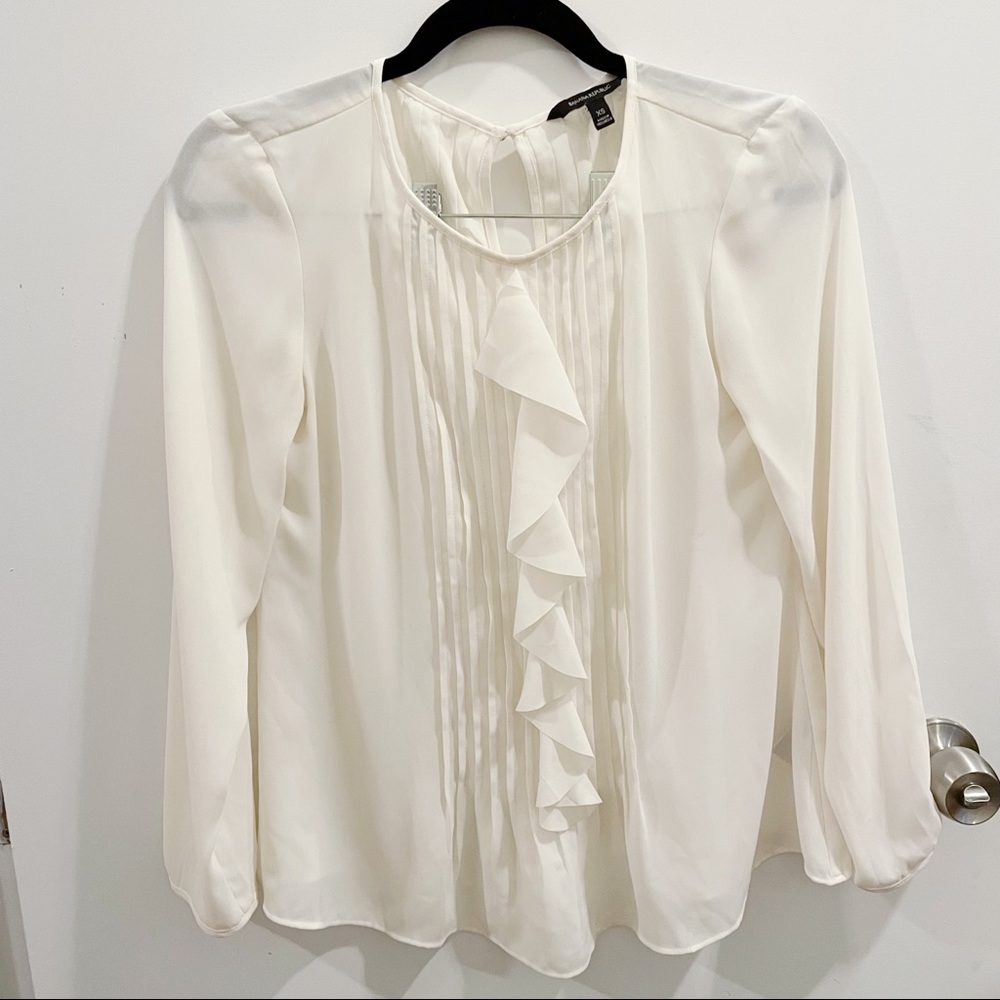 EUC ivory Banana Republic blouse